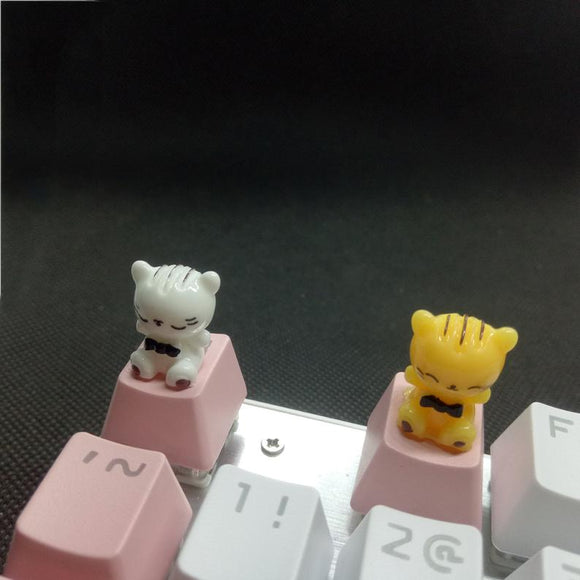 Pink handmade cat keycaps are suitable for most cherry MX (+) axis mechanical keyboard ESC R4 keycaps